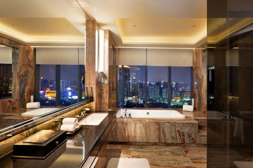 Hilton_Guangzhou_tianhe_china_Suite_Bathroom_HR-1024x682